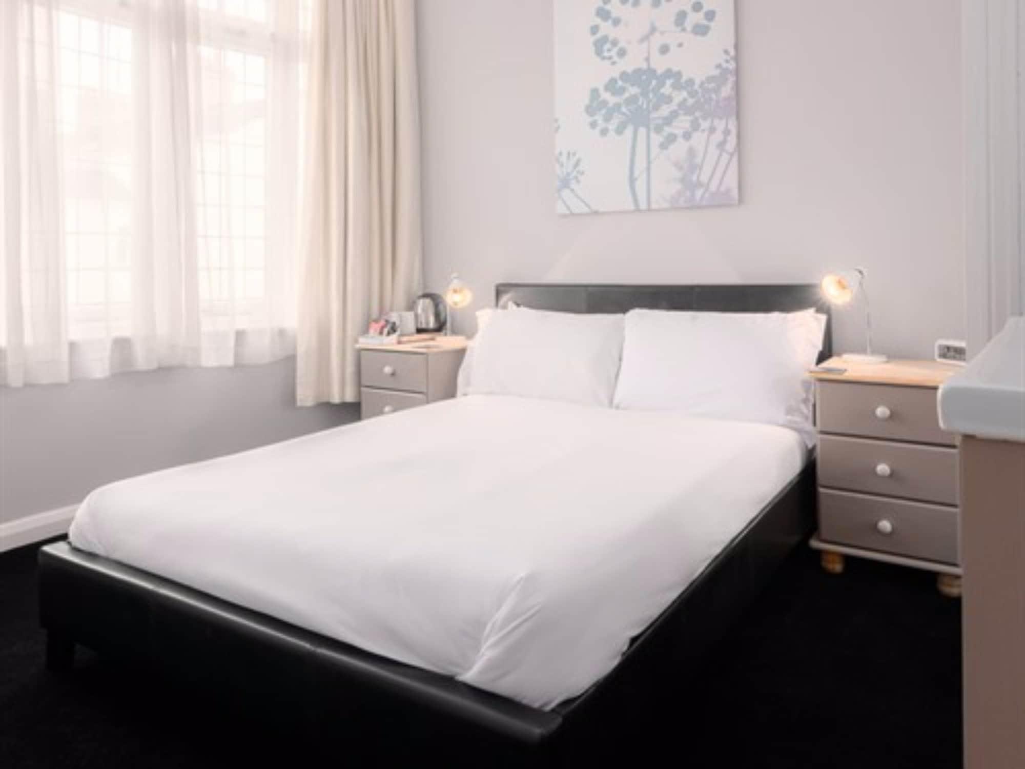 トーキー The Montana Bed & Breakfast エクステリア 写真