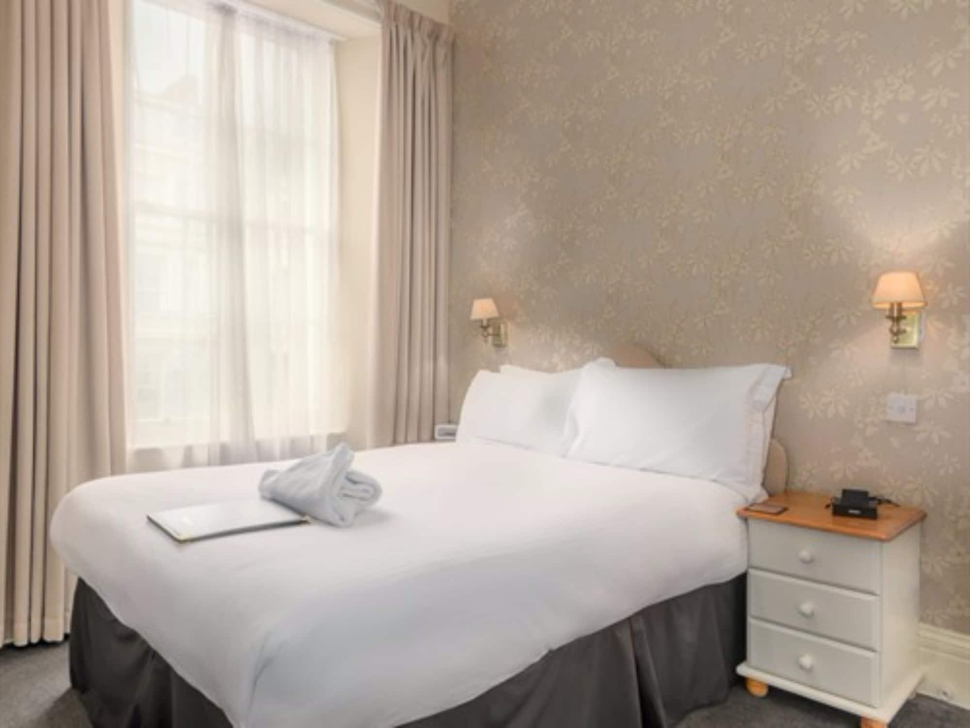 トーキー The Montana Bed & Breakfast エクステリア 写真