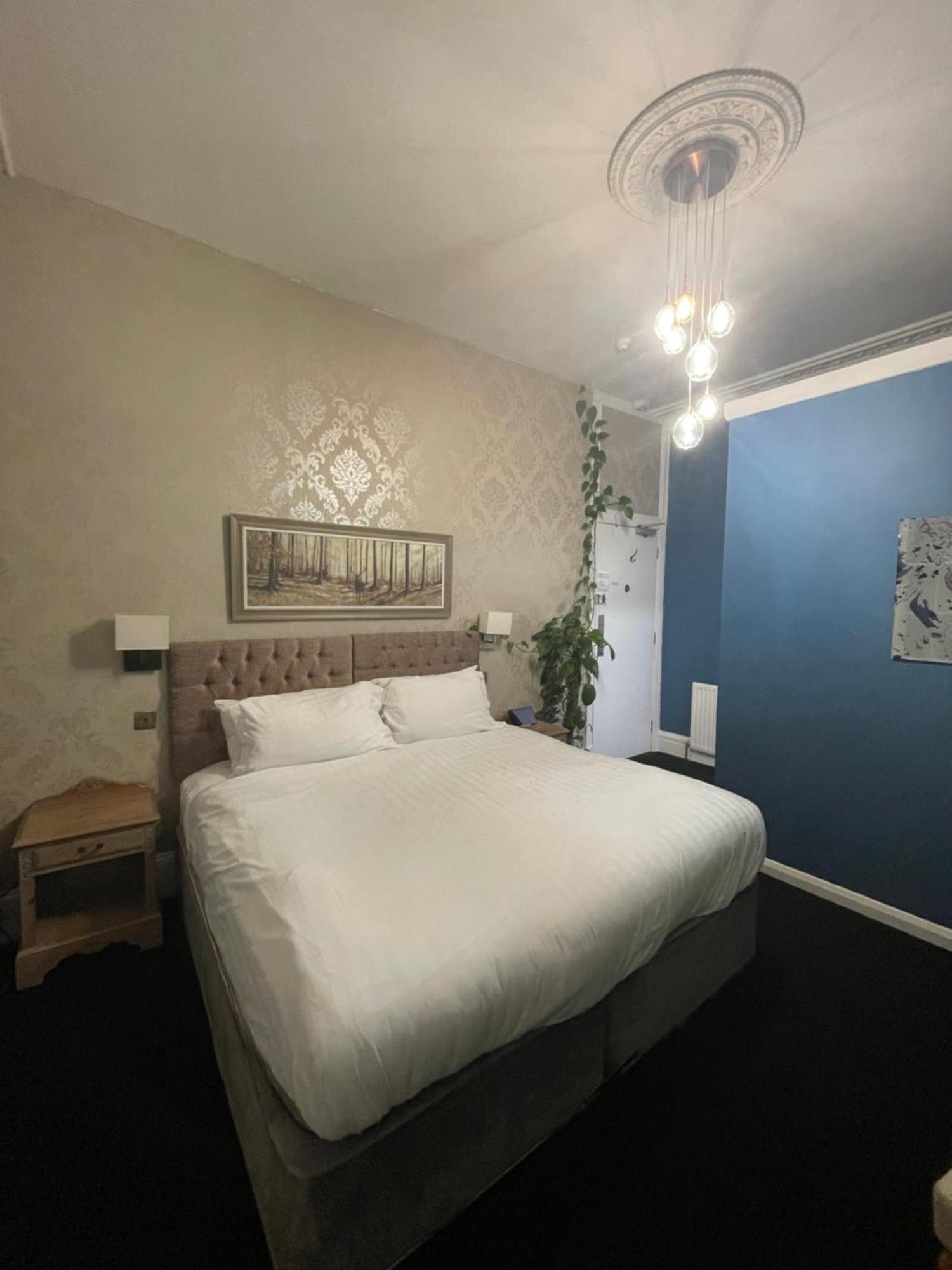 トーキー The Montana Bed & Breakfast エクステリア 写真
