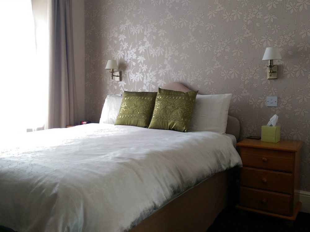 トーキー The Montana Bed & Breakfast エクステリア 写真