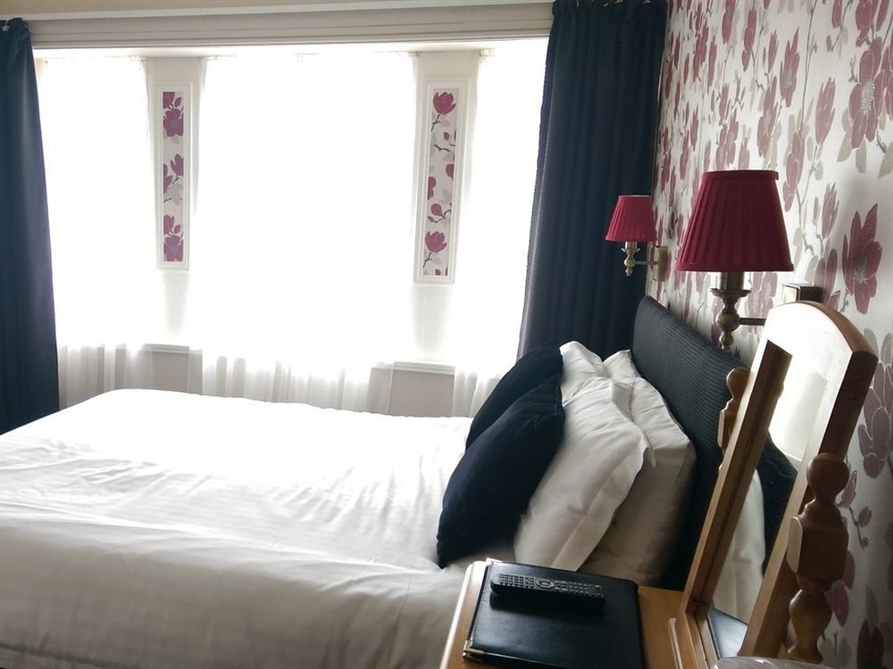 トーキー The Montana Bed & Breakfast エクステリア 写真